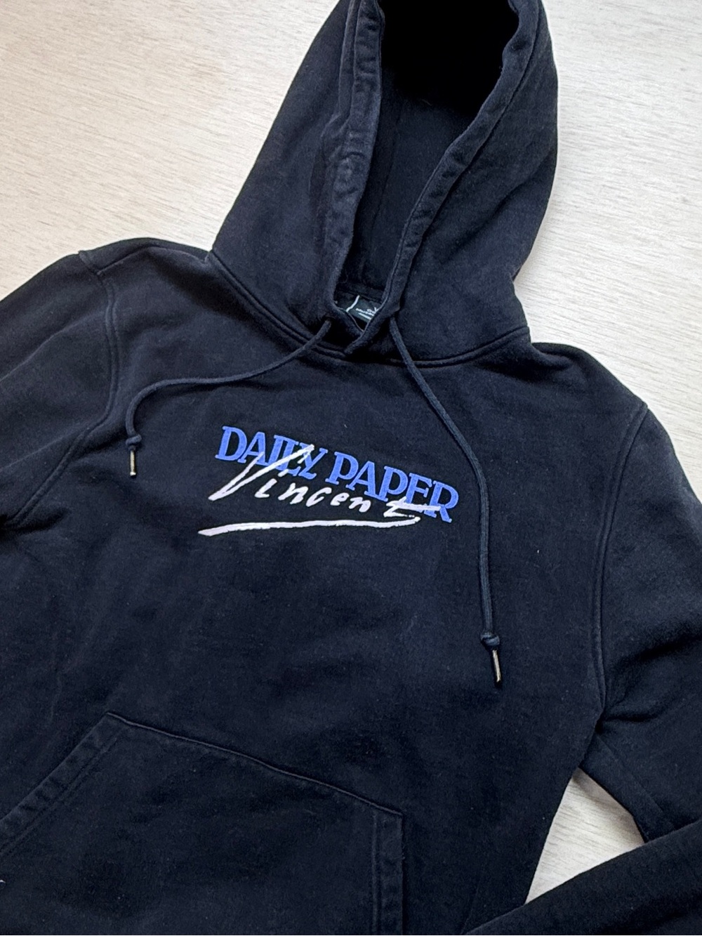 Daily Paper x Van Gogh Museum Amsterdam Black Pullover Hoodie
Medium